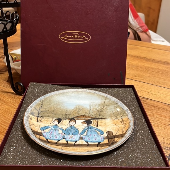 Anna Perenna “Waiting For Tom Plate” artist P Buckley Moss number 1275 Rare - Picture 7 of 7